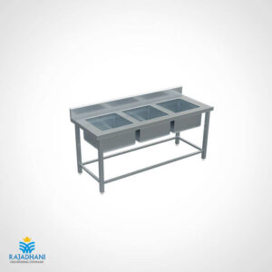 Three Sink Unit with Cross Supports